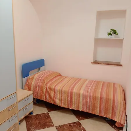 Franci Zisa House *